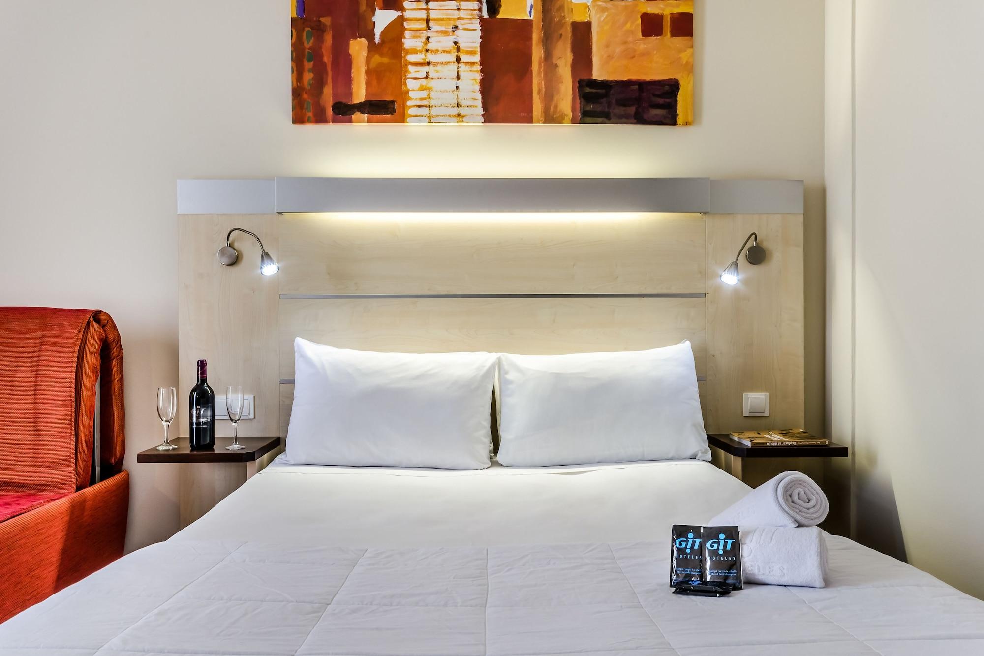 Hotel YIT Ciudad De Zaragoza Buitenkant foto